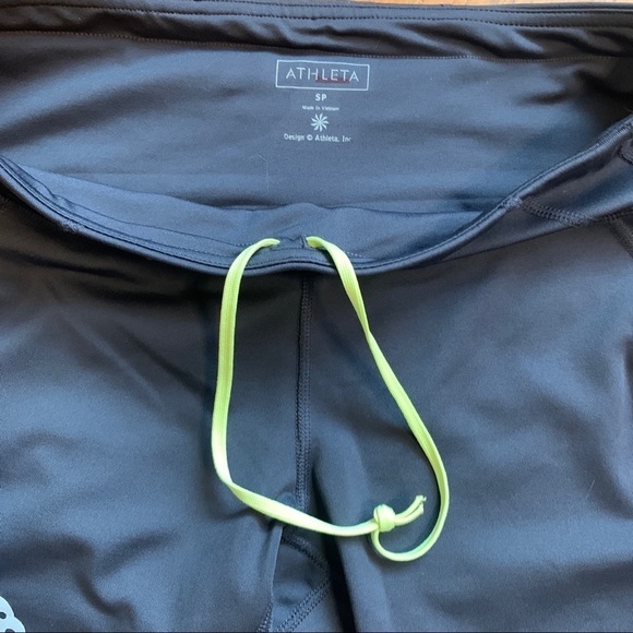 Athleta Yoga Bike Short Leggings Grey Size SP - Picture 5 of 12